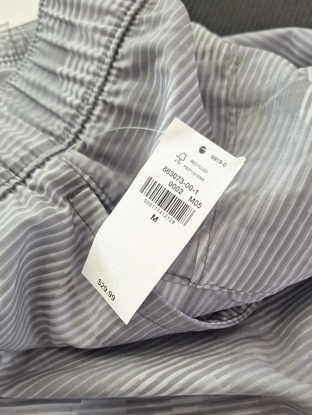 Old Navy Light Gray Striped Casual Athletics Shorts Medium